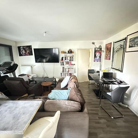 Grande Chambre 14 M2 Avec Salle De Bain Privative A Nanterre Prefecture Proche La Defense Arena Campus Sncf Et Paris Εξωτερικό φωτογραφία
