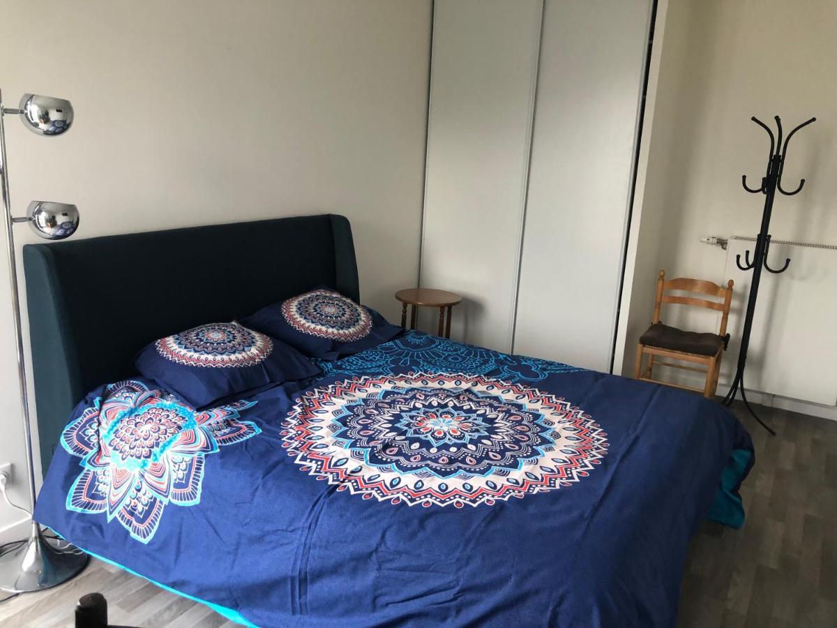 Grande Chambre 14 M2 Avec Salle De Bain Privative A Nanterre Prefecture Proche La Defense Arena Campus Sncf Et Paris Εξωτερικό φωτογραφία