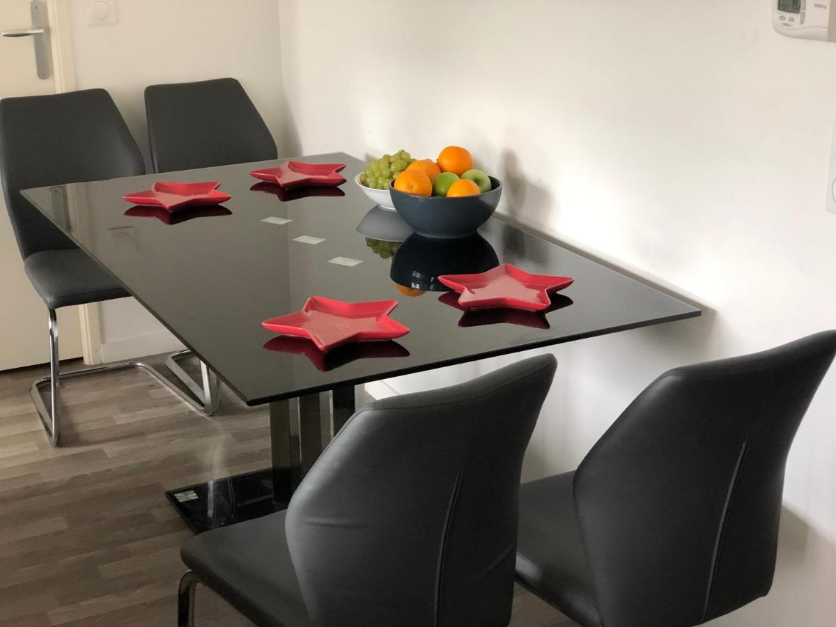 Grande Chambre 14 M2 Avec Salle De Bain Privative A Nanterre Prefecture Proche La Defense Arena Campus Sncf Et Paris Εξωτερικό φωτογραφία