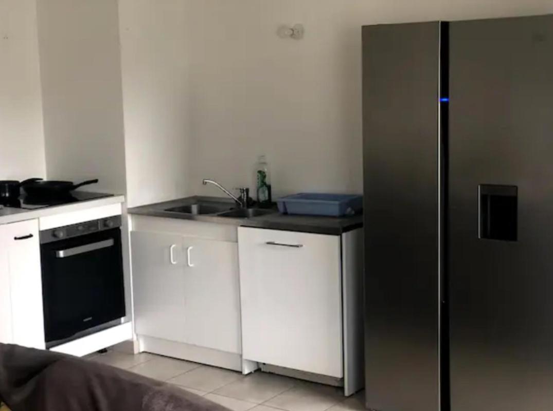 Grande Chambre 14 M2 Avec Salle De Bain Privative A Nanterre Prefecture Proche La Defense Arena Campus Sncf Et Paris Εξωτερικό φωτογραφία