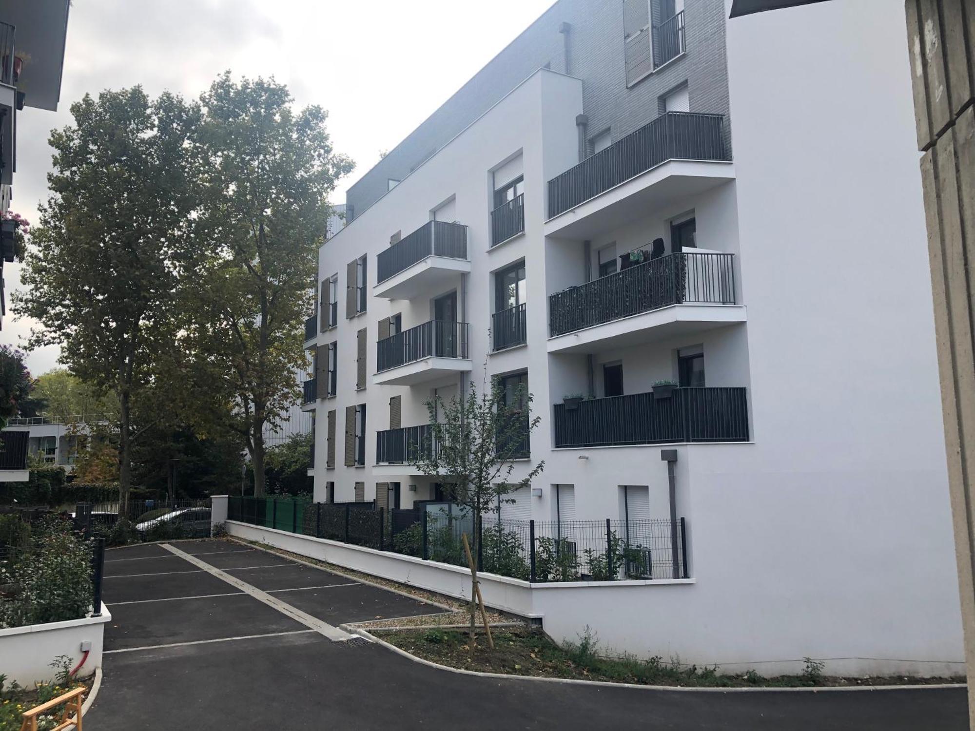 Grande Chambre 14 M2 Avec Salle De Bain Privative A Nanterre Prefecture Proche La Defense Arena Campus Sncf Et Paris Εξωτερικό φωτογραφία